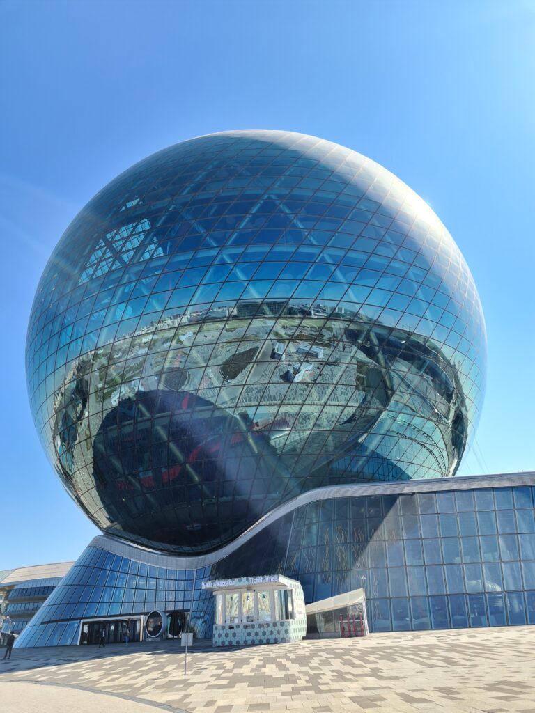 Astana International Financial Center (AIFC) (Foto: C. Grosse)