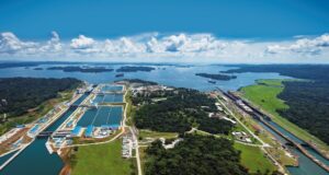 Panamakanal, Foto aus Jubiläumsvortrag von Ilya Espino de Marotta, Stellvertretende Verwaltungsleiterin und Leiterin Nachhaltigkeit für den Panamakanal, in Berlin vom 27.03.2026