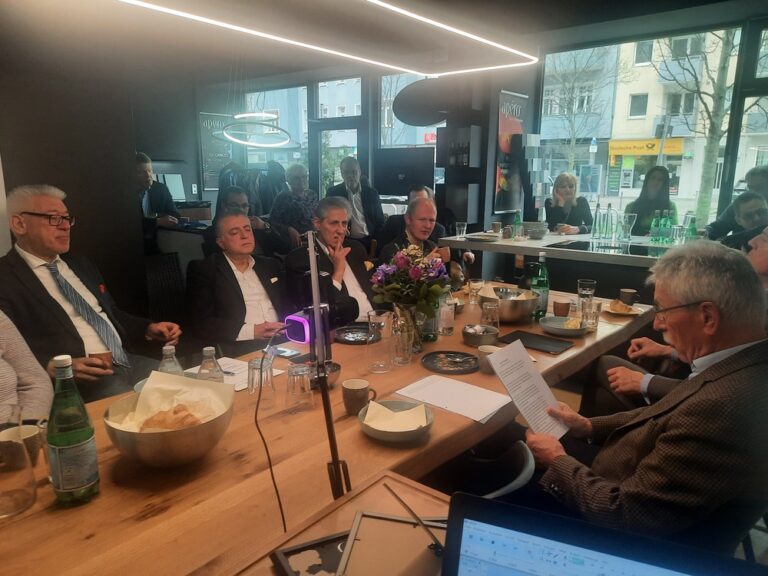 Thilo Sarrazin im Küchen-Studio-Dialog (Foto: Jörg Wachsmuth)