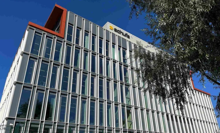 SCHUFA-Zentrale in Wiesbaden-Schierstein (Foto: SCHUFA)