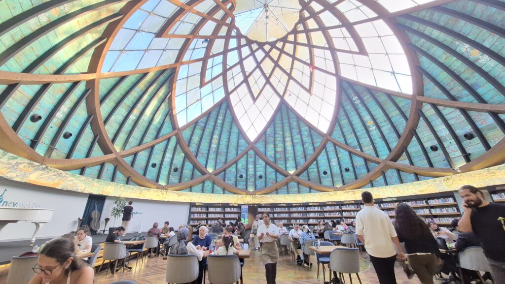 Nevmekan Sahil eine Kulturort zwischen Bücherei und Volks-Restaurant in Üsküdar (Foto: Wachsmuth)