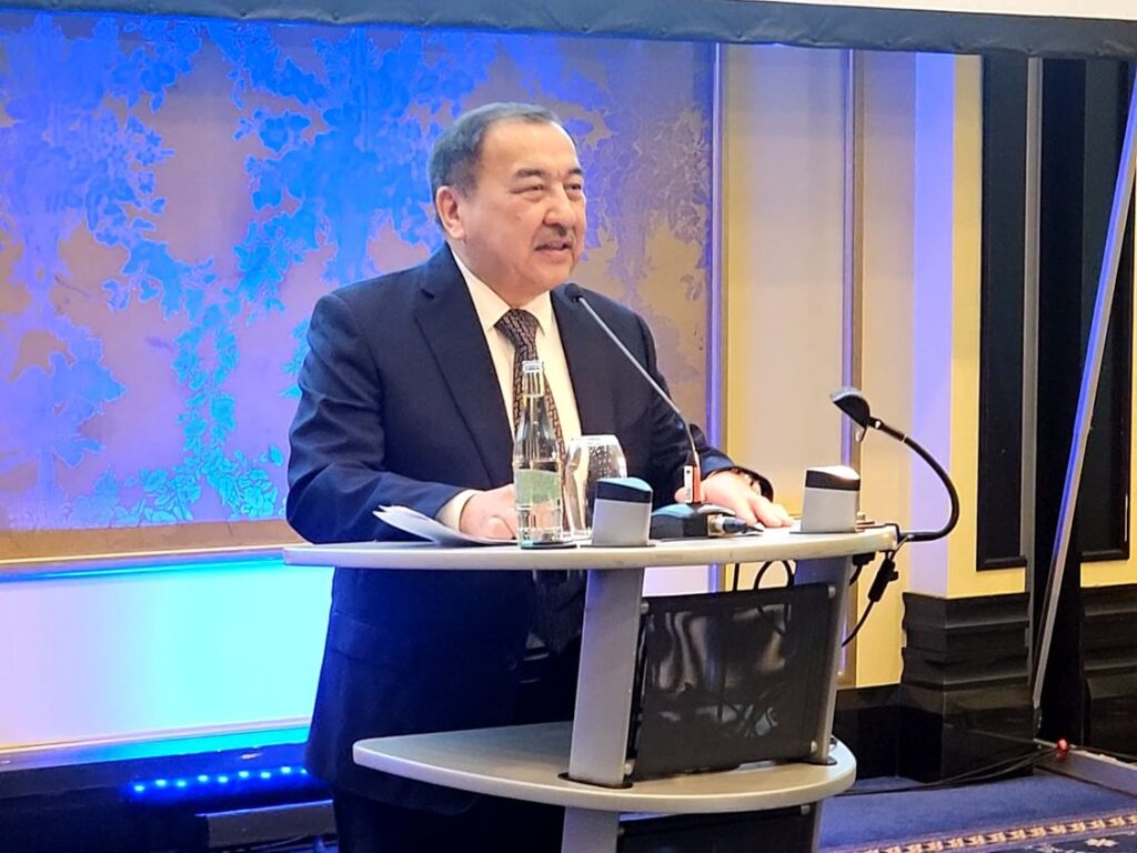 S. E. Nurlan Onzhanov, Botschafter der Republik Kasachstan (Foto: C. Grosse)