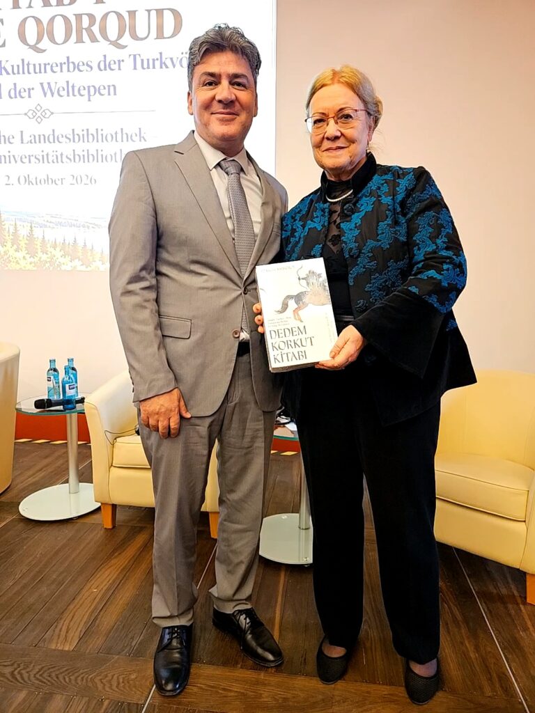 Prof. Dr. Cihangir Kızılözen (Universität Gümüşhane, Türkei) und Prof. Dr. Ewa-Maria Auch (Humboldt Universität zu Berlin) (Foto: C. Grosse)