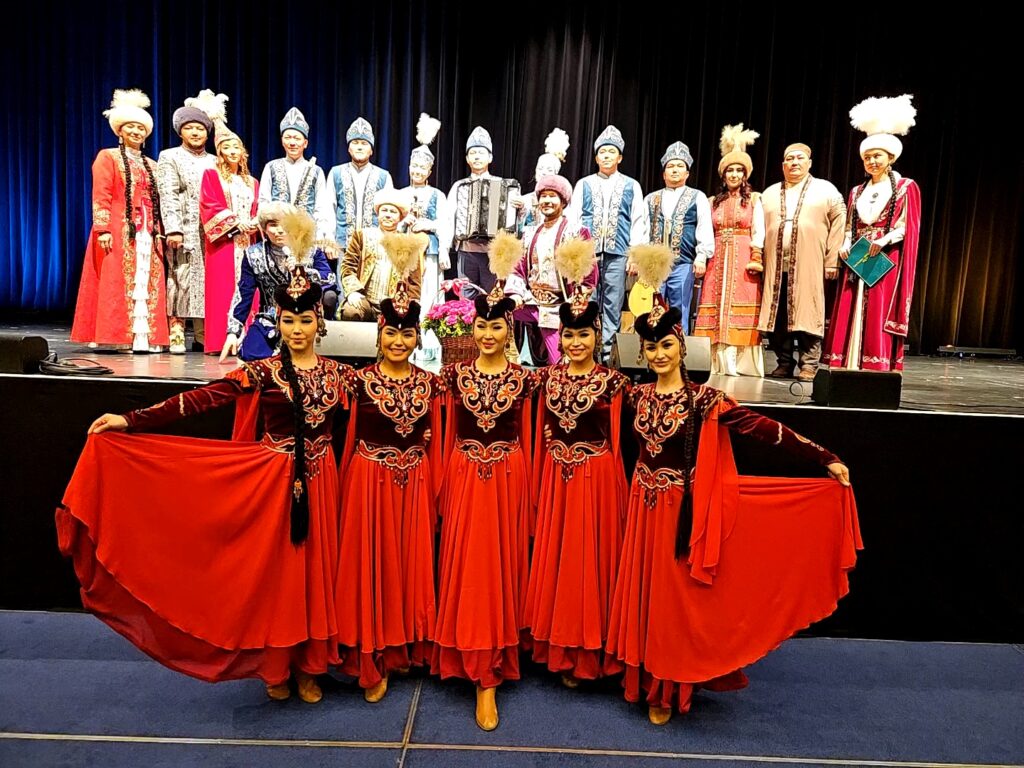 Künstlerensemble aus der Region Kyzylorda (Foto: C. Grosse)